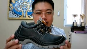 LION RUN รองเท้าเซฟตี้ หนังแท้อัดลาย พื้นพียู แถบสะท้อน เบา รองเท้า Lion รองเท้าหนังแท้ รองเท้าเซฟตี้หนังแท้ - Lazada