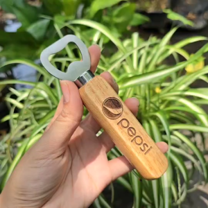 ที่เปิดขวด สแตนเลส ด้ามไม้ อุปกรณ์เปิดฝาขวด ที่เปิดฝา ที่เปิดฝาเบียร์ แข็งแรง ทนทาน พกพาได้ ใช้งานง่าย เลเซอร์ตามใจลูกค้า แจ้งทางแชท