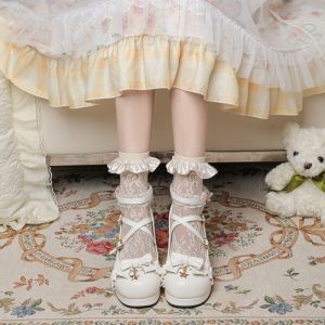 รองเท้าส้นสูงหัวกลมสีขาว Lolita ทรงหัวกลมแบบหัวเข็มขัด สำหรับผู้หญิง ฤดูใบไม้ผลิและฤดูร้อน รองเท้าส้นสูงพื้นยาง