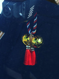 JDM Large Bell Car Rearview Mirror Hanging Ornament Interior Vehicle Decorative Tassel Good Luck Wish Carriage Accessory