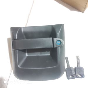 Tay mở cửa bên phụ Shacman M3000. tay mở ngoài bên lơ Shacman M3000 tay mở cửa phải shacman... VIE PARTS