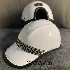 Nón bảo hiểm kết màu đen đai mới