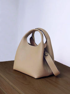 L.SQIN Womens Bucket Bag Leather Handbag Shoulder Crossbody Bag Vegetable Basket Design Color Collision Spring New Style