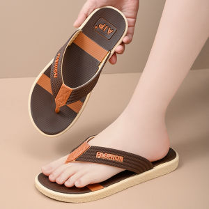 รองเท้าแตะชายหาดกันลื่นทนทานต่อการสึกหรอสำหรับผู้ชาย รองเท้าแตะแบบสวมสบายสำหรับฤดูร้อนปี 2025 ส้นแบน พื้นยาง พื้นรองเท้า PVC