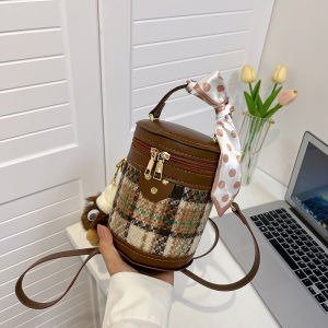 Handcrafted Bucket Bag Material Kit Fashionable Shoulder Crossbody Bag for Girlfriend DIY Water Bucket Bag Soft PU Leather
