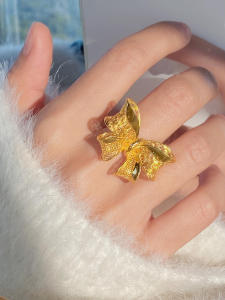 Large Butterfly Knot Ring Gold Hollow Lace Finger Ring 18K Gold Flower Silk Craft New Model Fashion Jewelry for Women