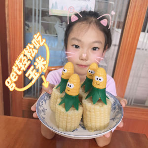 Joie Corn Fork Heat Resistant Stick Cartoon Fruit Fork Safe Stainless Steel Utensil ช้อนกินผลไม้แบบมีหางนกยูงลายการ์ตูน เครื่องมือดูแลสุขอนามัย