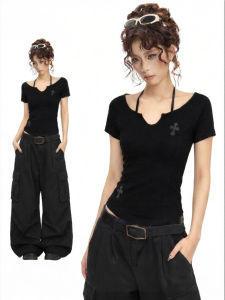 EVPGB | Áo Thun Ngắn Tay Không Quai ôm Sát Off-shoulder Đen