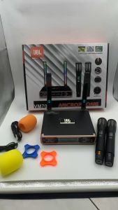 The JBL VM-700 BT / UHF Wireless Microphone Receiver Built-in Rechargeable Power Supply (VM700)