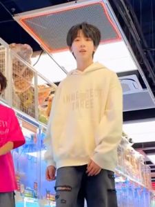 Casual American Style Hoodie Long Sleeve Mens Couple Jacket Youth Pop Cotton Polyester Antifurrow Deformation Spring Autumn Winter