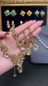 2 Pcs Luxury Rhinestone Pendant Necklace for Women French Retro Exquisite Collarbone Chain Geometric High Quality Jewelry Set M1