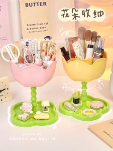 ตู้เสื้อผ้าชั้นวางของแบบทันสมัยสำหรับโต๊ะทำงานในออฟฟิศ ชั้นวางของสไตล์อินส์ เรียงเรียบร้อยด้วยดอกทานตะวัน สีสันสดใส