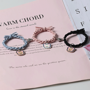 สร้อยข้อมือผูกโบว์ลายหมีวิกาสุดน่ารักสำหรับคู่รัก พร้อมยางยืดสไตล์แฟชั่น ของขวัญให้เพื่อนสาว สร้อยข้อมือสัตว์น่ารัก