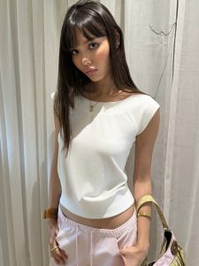 audwyn | Slimming Short-sleeve One-shoulder T-shirt