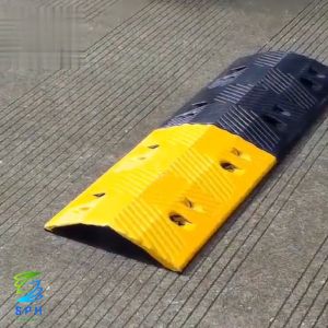 【Local shipment】98CM Heavy Rubber Modular Humps Speed Bump Hump Cable Protecto Wide Buffer Slope PVC pipeline protector for indoor and outdoor parking lots lanes and ramps Outdoor Carparks High Visibility Reflectorized Yellow and Black Road Safety Spee