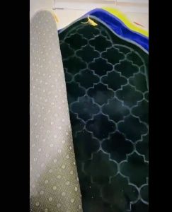 Sajadah Turki Tebal Kubah Scuba Polos Warna Dilapisi Busa Serat Ukuran Jumbo dan Midi Memiliki Anti Slip Bisa Sablon Nama