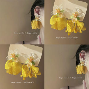 Exaggerated Holiday Style Yellow Petal Tassel Earrings Atmosphere Sensation French Vintage Small Niche Ear Jewelry