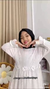 Pashmina Inner Anak Instan Mleyot Menutup Leher oleh Desmonda Always Barokah Store