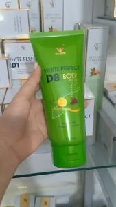 KEM TẮM TRẮNG BODY D8 TOP WHITE