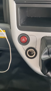 "Charger Mobil Fast Charging Dual USB Saver Car Charger Hand-32 Pengisi Daya Cepat Universal untuk Smartphone Android iPhone Aman dan Stabil di Kendaraan"