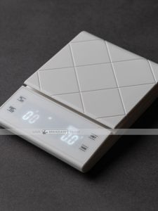 White Kitchen Scale High Precision Baking Coffee Electronic Scale Home Use 0.3g-3000g Cooking Utensils Baking DIY Tools