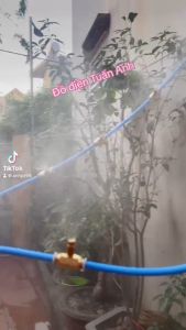 Bộ máy bơm phun sương làm mát bằng đồng đầy đủ bơmnguồndây và đầy đủ phụ kiện lắp đặt có thể dùng phun trong nhà xưởng cửa hàngquán cà phê