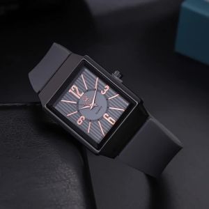 China Shipping [2025] New Hot-Selling Rectangular Dial Fashion Mens Watch Student High-Value Silicone Strap Thin Quartz Watch for Men 317