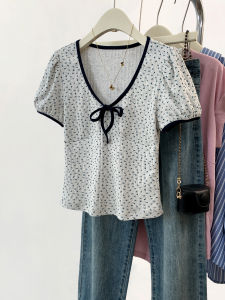 YIFENGXIN | Slim Fit Short French V-Neck Floral Tee