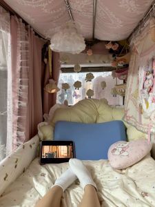 ม่านตกแต่งห้องนอน 3 มิติแบบติดผนัง เปลือกหุ้มเตียงแบบห้องน้ำบนและล่าง ตกแต่งสไตล์ญี่ปุ่นและเกาหลีใต้