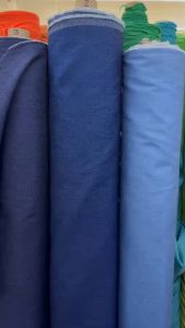 ผ้าเมตร ผ้ายีนส์ เนื้อไม่ยืด หน้ากว้าง 55 นิ้ว หน่วยขายเป็นเมตร ผ้ายีนส์ เนื้อบาง