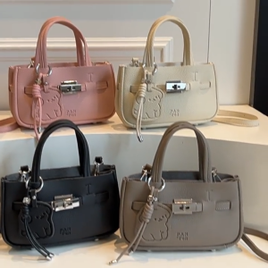 Túi xách đeo chéo nữ túi thời trang xách tay da gạo kèm mác cún PAN.TOR Thanhthushop68 094