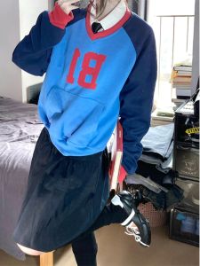 Áo Nỉ Cổ Chữ V Ngắn Dáng Rộng Mỏng Cổ Điển Tay Lửng Màu Khối Thời Trang Thu Đông Cho Nữ