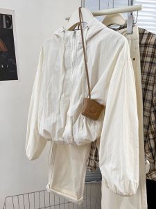 Áo Khoác Nữ Phong Cách Mỹ Cổ Điển Có Mũ Trùm Đầu Nhẹ Thoáng Khí Chống Nắng Áo Khoác Ngoài Mùa Hè Cao Cấp