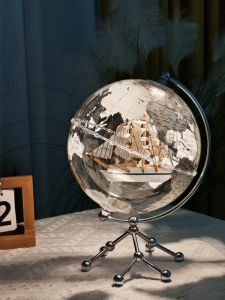 Luxurious Sailing Boat Earth Globe Decorative Figurine for Living Room TV Cabinet Study Bedroom Nightstand Office Decor