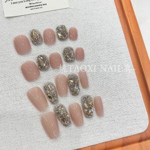 เล็บประดับเพชรสีชมพู ติดได้หลายครั้ง ทำด้วยมือ สำหรับผู้หญิง เล็บปลอมระดับไฮเอนด์ เล็บประดับสีเปลี่ยนไปในแต่ละครั้ง