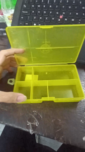 Fishing Lure Box Hook Bait Storage Case Tackle Fishhook Box Random Colours 5 Storage Tackle Box