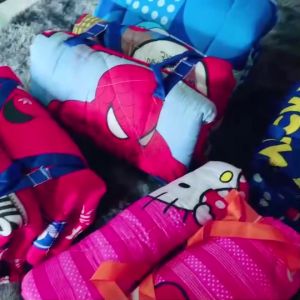 ที่นอนเด็ก พกพาไปโรงเรียน มีสายสะพาย มีหมอนในตัว ขนาดรวมระบาย 90*120Cm.