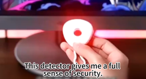 IUIGA Anti-Spy Hidden Camera Detector - Infrared & Reflective Scan Portable Privacy Protection for Travel/Hotel