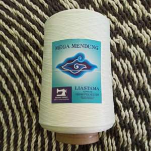 Benang Obras Polyester Hitam & Putih 500 gram // Konnes Single //