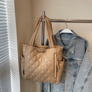 Tote Bag Womens Canvas Shoulder Bag Commuter Large Capacity Casual Versatile Handbag Diamond Grid Design Autumn Winter New Style