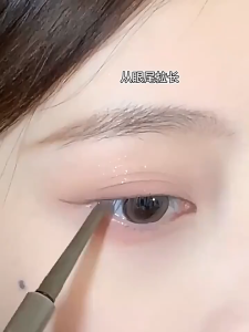 อายไลเนอร์ อายไลเนอร์เจล อายไลน์เนอร์แบบดินสอ ดินสอเขียนขอบตา กันน้ำ ติดทนนาน แห้งเร็วภายใน 3 วินาที Slim eyeliner ไม่หลุดง่าย