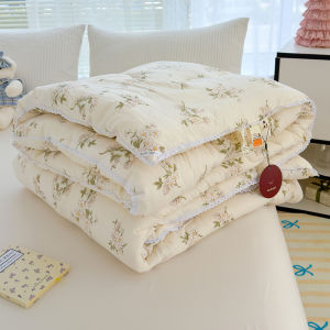 Fresh Style Thickened Warm Cotton Quilt for Students Four Seasons Universal Bedding Durable Washed Cotton Fabric Breathable Moisture Absorbent