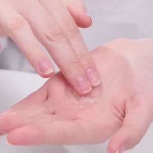 Buy 1 Free 1 Cintamie Moisturizing and Exfoliating Coffee Essence Gel (100ml)