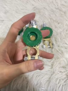 Ngắt mát bình ắc quy. Công tắc ngắt mát bình ắc quy dành cho ô tô xe tải