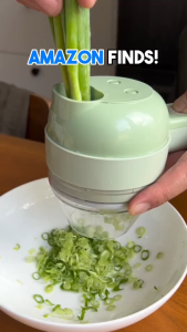 Food Chopper Portable Electric 4 in 1 Alat Pemotong Penggiling Pencincang Makanan Serbaguna