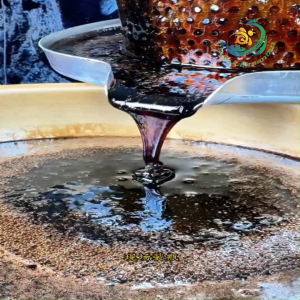 Madu Kalimantan // madu asli // madu nektar bunga mahoni ( 1 kg 500 gr )