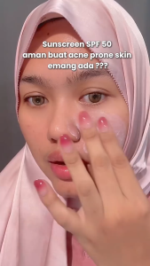 Wardah UV Shield Acne Calming Sunscreen Serum SPF 50 PA++++