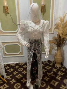 Kebaya semata kaki lengan balon free veil
