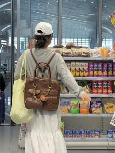 Retro Academic Style Large Capacity Brown Womens Backpack 2025 New Autumn High-End Lightweight Luxury Backpack