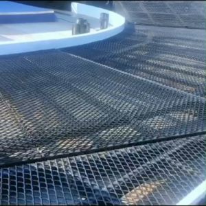 Expanded Metal Mesh 4X8FT Expanded Wire Water Garden Road Steel Perforated Metal Grille Screen Sheets For Oven Smokers